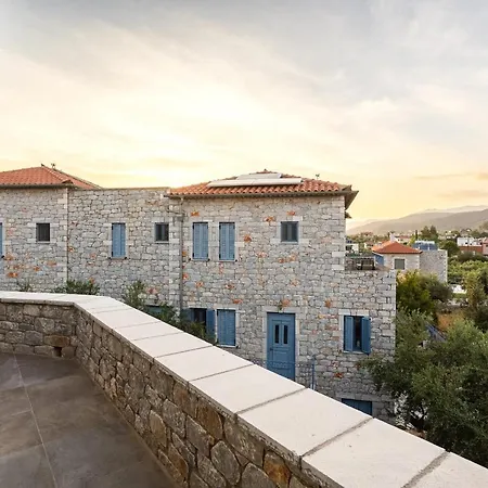 Apartment Mani Stone Built A Breath Away To The Sea