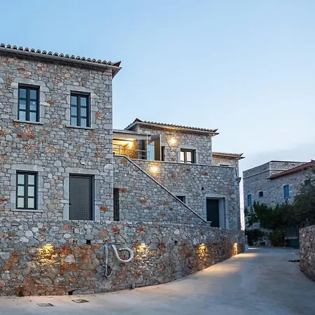 Mani Stone Built A Breath Away To The Sea Apartment