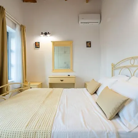 Lejlighed Mani Stone Built A Breath Away To The Sea