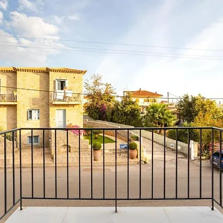 Mani Stone Built A Breath Away To The Sea Lejlighed