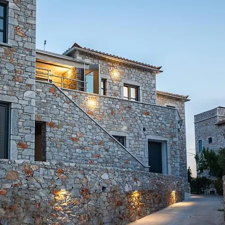 Mani Stone Built A Breath Away To The Sea Διαμέρισμα *