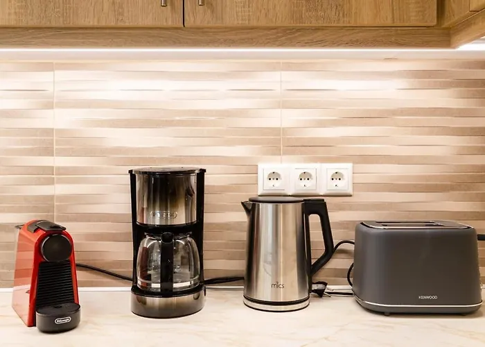 Mani Stone Built A Breath Away To The Sea * Stoúpa